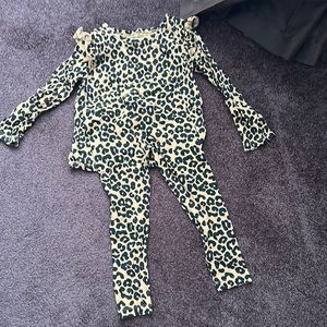 Harper canyon size 4T leopard long sleeve and pants set